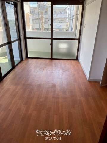 1LDK Apartment for Rent in Ginowan, Okinawa with Balcony & Parking - Thumbnail 4