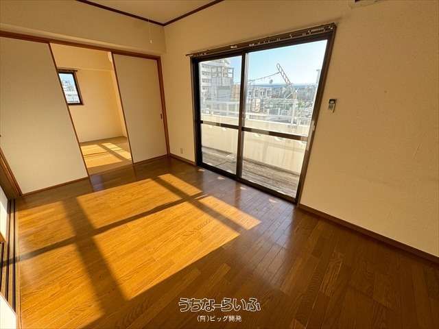 3LDK Apartment for Rent in Naha Akebono with Indoor Laundry Space - Thumbnail 4