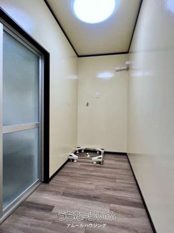 Renovated Pet-Friendly House for Rent in Chatan, Okinawa - Thumbnail 3