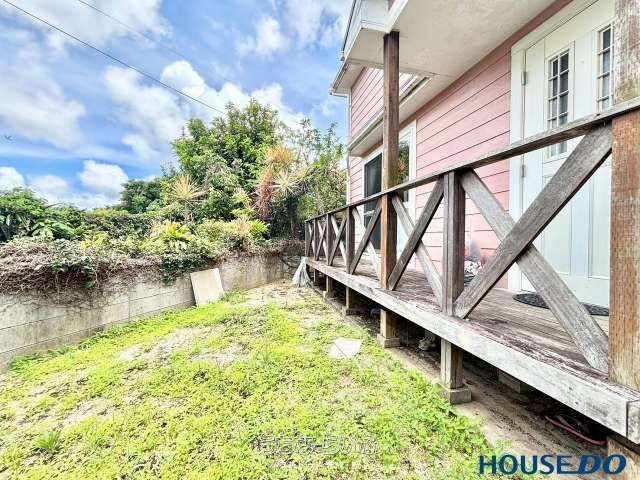 Spacious 3LDK House for Sale in Yomitan, Okinawa, Near the Beach - Thumbnail 2
