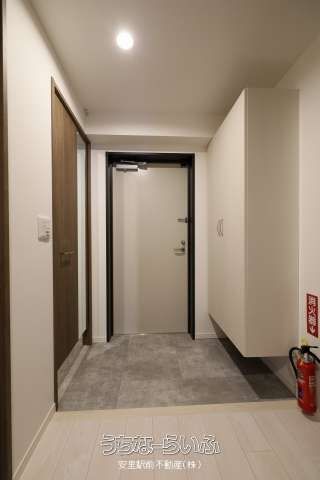 La Liberte 2LDK Pet-Friendly Apartment for Rent in Naha - Thumbnail 2