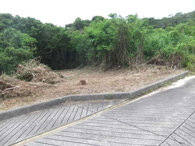 241m² Land for Sale in Nakagusuku Village, Okinawa with Sea Views - Thumbnail 2