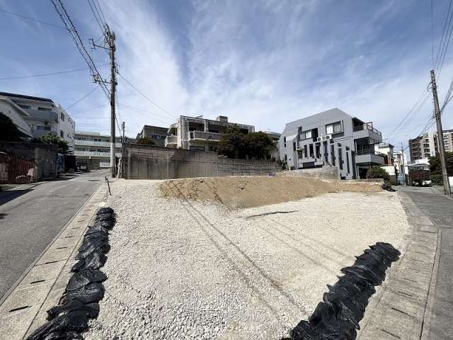 Land for Sale in Shuri, Naha - 141.92 sqm Vacant Lot - Thumbnail 3