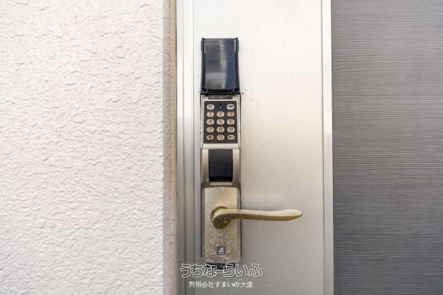 Renovated 1R Apartment for Rent in Naha, Okinawa - Thumbnail 2