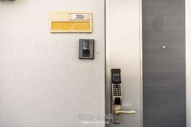 Renovated 1R Apartment for Rent in Naha, Okinawa - Image 1