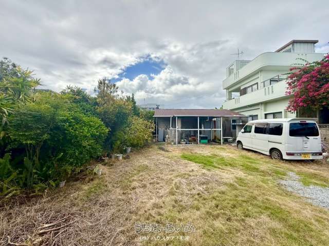 453.82 sqm Residential Land for Sale in Yomitan Village, Okinawa - Thumbnail 3