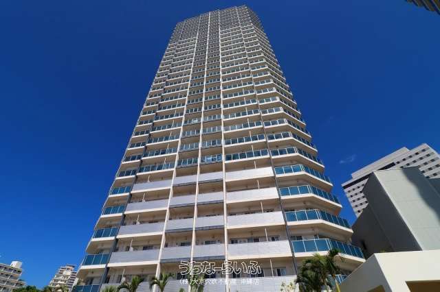 27th Floor 3LDK Apartment with Ocean View in Naha, Okinawa - Thumbnail 2