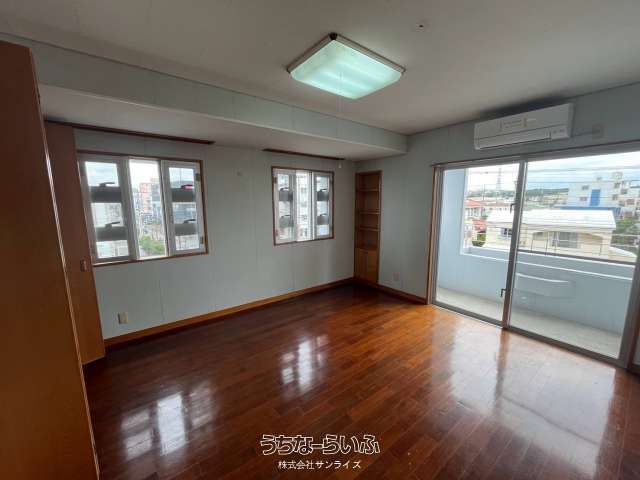 Ocean View 3LDK Apartment for Rent in Chatan, Okinawa - Thumbnail 4