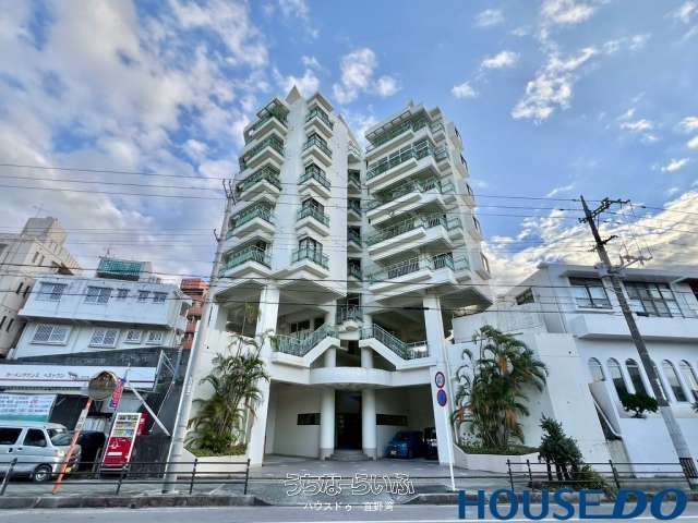 Fine Shimaishi 3LDK Apartment with Ocean View in Ginowan - Thumbnail 2