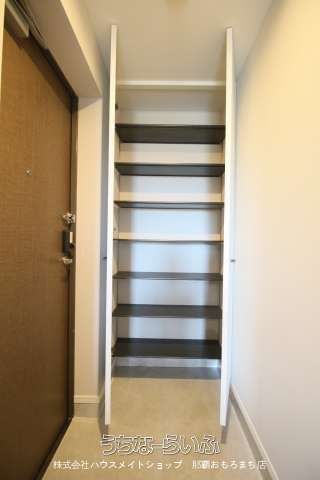 2024-Built 1LDK Apartment for Rent in Naha, Okinawa - Thumbnail 3