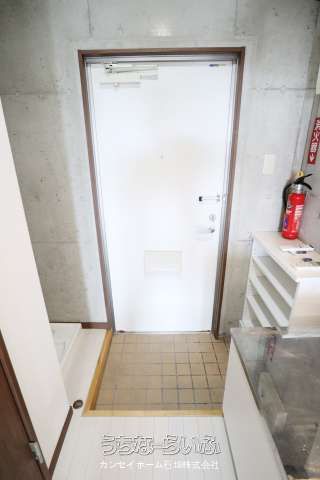 Pet-Friendly 1K Apartment with Elevator in Ishigaki, Okinawa - Thumbnail 3