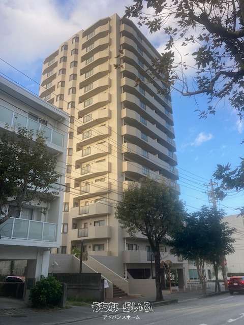 3LDK Apartment for Sale in Naha's Izumizaki | Famiru Harbor View - Thumbnail 4