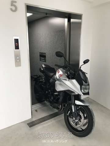 1K Apartment for Rent in Naha City, Okinawa - Motound Building - Thumbnail 2
