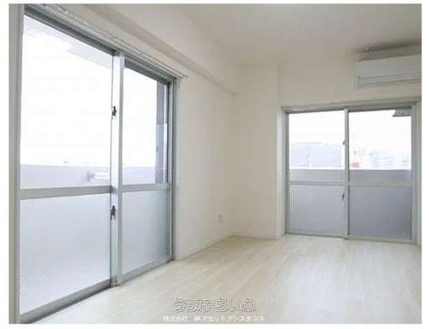 SOUTHERLIES Tomari 203: 1K Apartment for Rent in Naha, Okinawa - Thumbnail 2