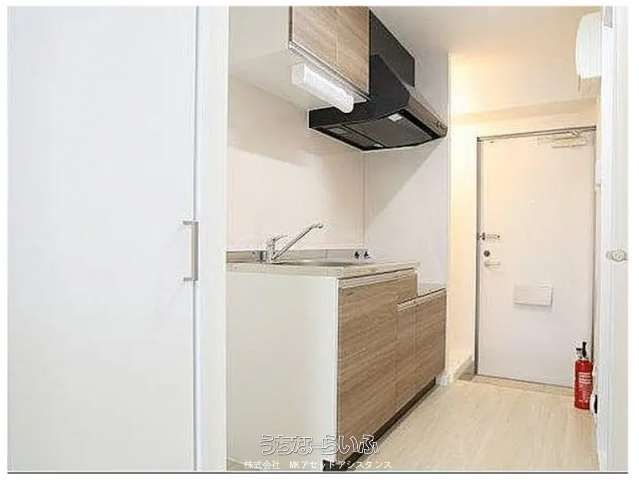 SOUTHERLIES Tomari 203: 1K Apartment for Rent in Naha, Okinawa - Thumbnail 4