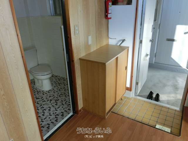 Rental Apartment in Naha, Okinawa - 2DK, No Deposit, Near Shuri Castle - Thumbnail 3