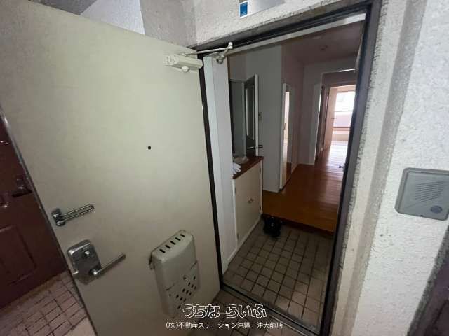 2LDK Apartment for Sale in Naha, Okinawa Near Asahibashi Station - Thumbnail 2