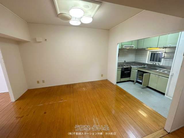 2LDK Apartment for Sale in Naha, Okinawa Near Asahibashi Station - Thumbnail 4