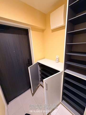 Renovated 2LDK Apartment for Sale in Naha's Tsuboya - Thumbnail 3