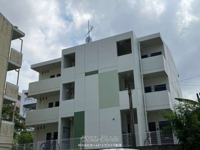 1K Apartment for Rent in Naha, Okinawa - Clayno Tahara - Thumbnail 3