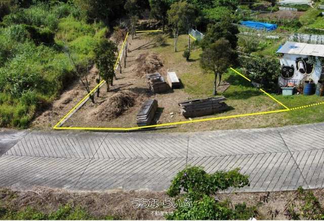 231 sqm Hilltop Land for Sale in Nakagusuku Village, Okinawa - Thumbnail 2