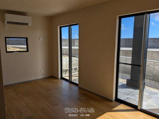 Ocean-View Container House for Sale on Miyakojima, Okinawa - Thumbnail 3