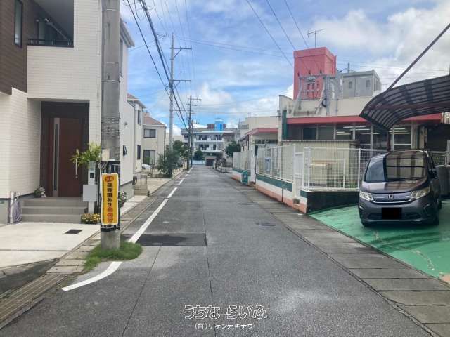 Uruma City Commercial-Residential Property with 6 Parking Spaces - Thumbnail 2