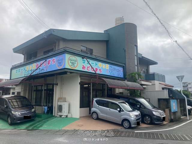 Uruma City Commercial-Residential Property with 6 Parking Spaces - Thumbnail 4