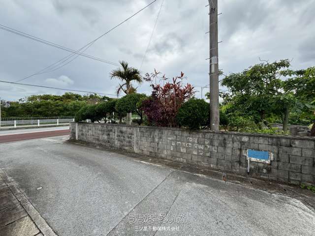 243.97 sqm Land for Sale in Zakimi, Yomitan Village, Okinawa - Thumbnail 4