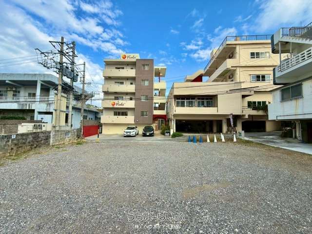 Buildable Land for Sale in Sunabe, Chatan, Okinawa - Thumbnail 3