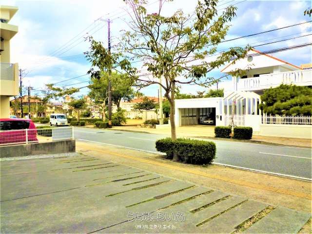 Large Apartment Building for Sale in Naha, Okinawa - 7 Billion Yen - Thumbnail 2