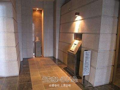 2LDK Apartment for Rent in D'Grafort Okinawa Tower, Naha - Thumbnail 3