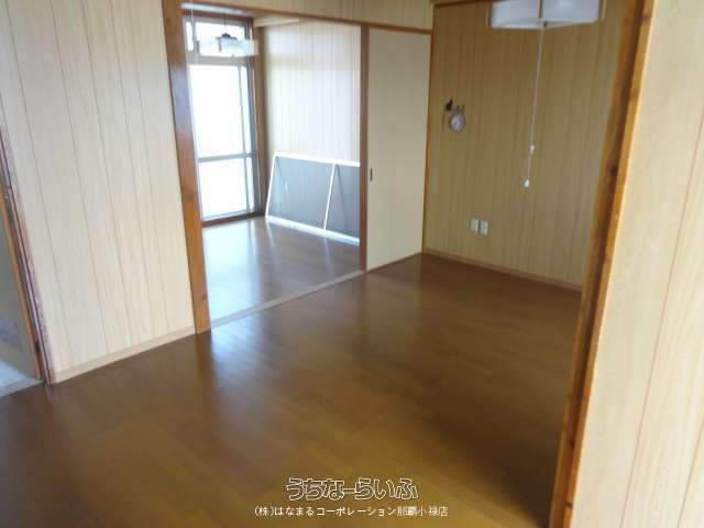 1LDK Apartment for Rent in Tomigusuku, Okinawa - 52,000 Yen - Thumbnail 4