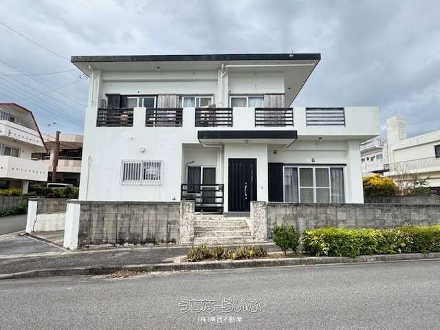 8LDK Two-Generation RC House for Sale in Ishigaki, Okinawa - Thumbnail 2
