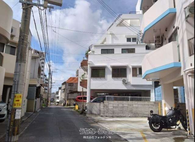 Renovated 2LDK Apartment for Sale in Naha's Sobira, Okinawa - Thumbnail 3