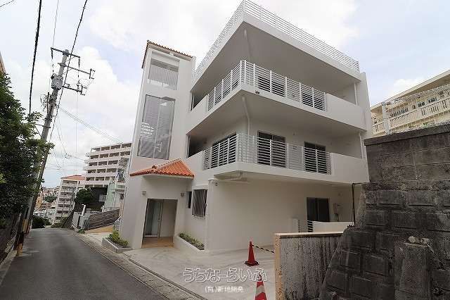 I-Castle 102: 2LDK Apartment for Rent near Shuri Station, Naha - Thumbnail 2