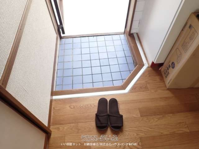 Watari Apartment 205: Pet-Friendly 1DK Rental in Naha, Okinawa - Thumbnail 4