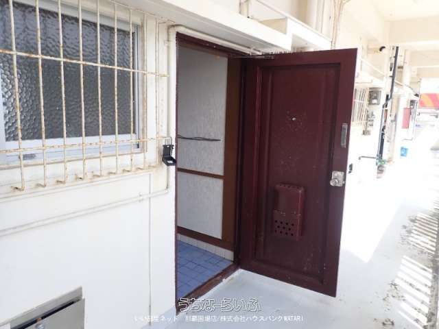 Watari Apartment 205: Pet-Friendly 1DK Rental in Naha, Okinawa - Thumbnail 3