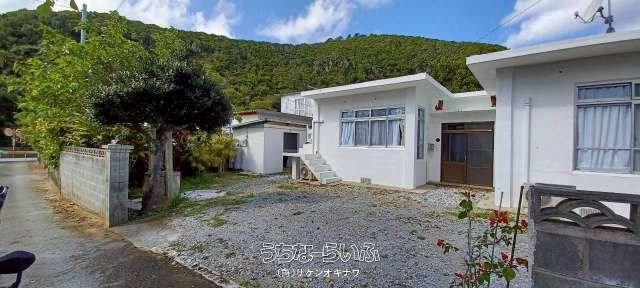 Nago Minpaku Investment Property with Sauna Near Kayo Beach - Image 1