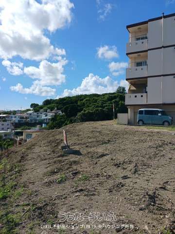 1225 sqm Land for Sale in Quiet Tomigusuku, Okinawa - Thumbnail 2