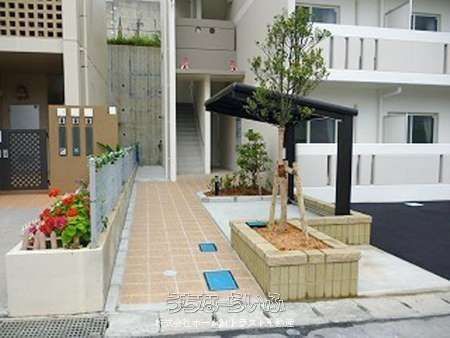 Rent 1K Apartment in Naha, Okinawa - Furnished, Near Station - Thumbnail 2