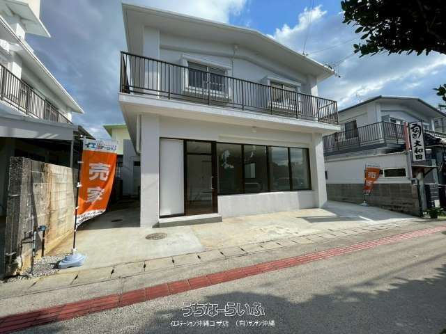 Shop with Residence for Sale in Okinawa City, Okinawa - Thumbnail 2