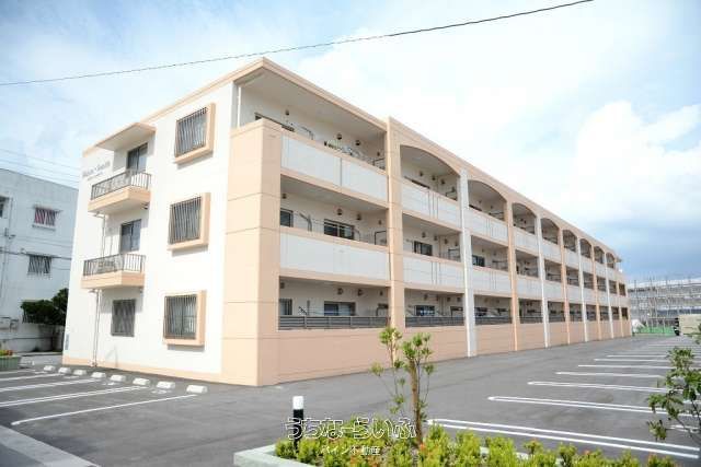 Maison Seaside 2LDK Apartment for Rent in Yonabaru, Okinawa - Thumbnail 2