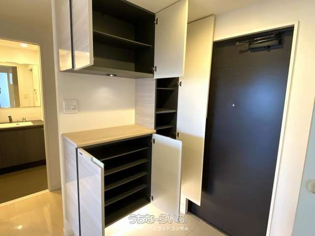 Presence Lodge Uema Reve 15F 3LDK Apartment for Sale in Naha - Thumbnail 3