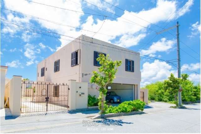 Ocean View Private Villa for Sale on Miyakojima's Ikena Island - Thumbnail 2