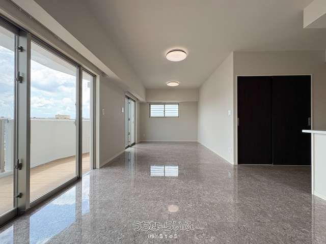 New 2LDK Apartment with Ocean View in Naha Beach Resort Area - Thumbnail 4