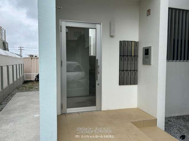 T・S Onaga 204: 1K Apartment for Rent in Nishihara, Okinawa - Thumbnail 2