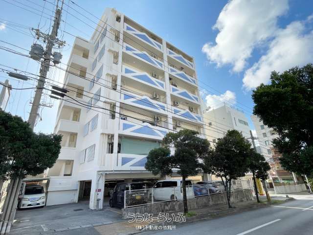 12-Unit Investment Apartment Building in Naha, Okinawa | 6.42% Yield - Thumbnail 3