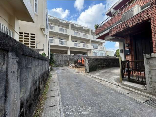 243.61 sqm Residential Land for Sale in Amaku, Naha, Okinawa - Thumbnail 2