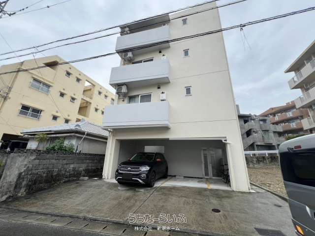Modern 9-Unit Apartment Building for Sale in Naha, Okinawa - Thumbnail 2
